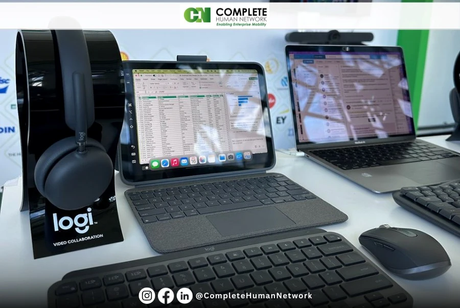 Two ipad opening showcasing at an event about device as a service