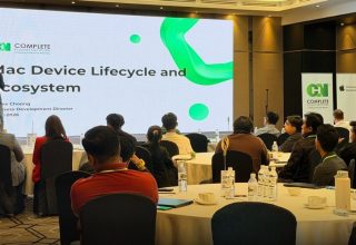 sales director of chn presenting chn mac device lifecycle & ecosystem